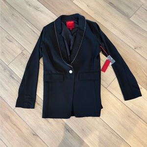 Jennifer Lopez Black Blazer with Contrast Piping